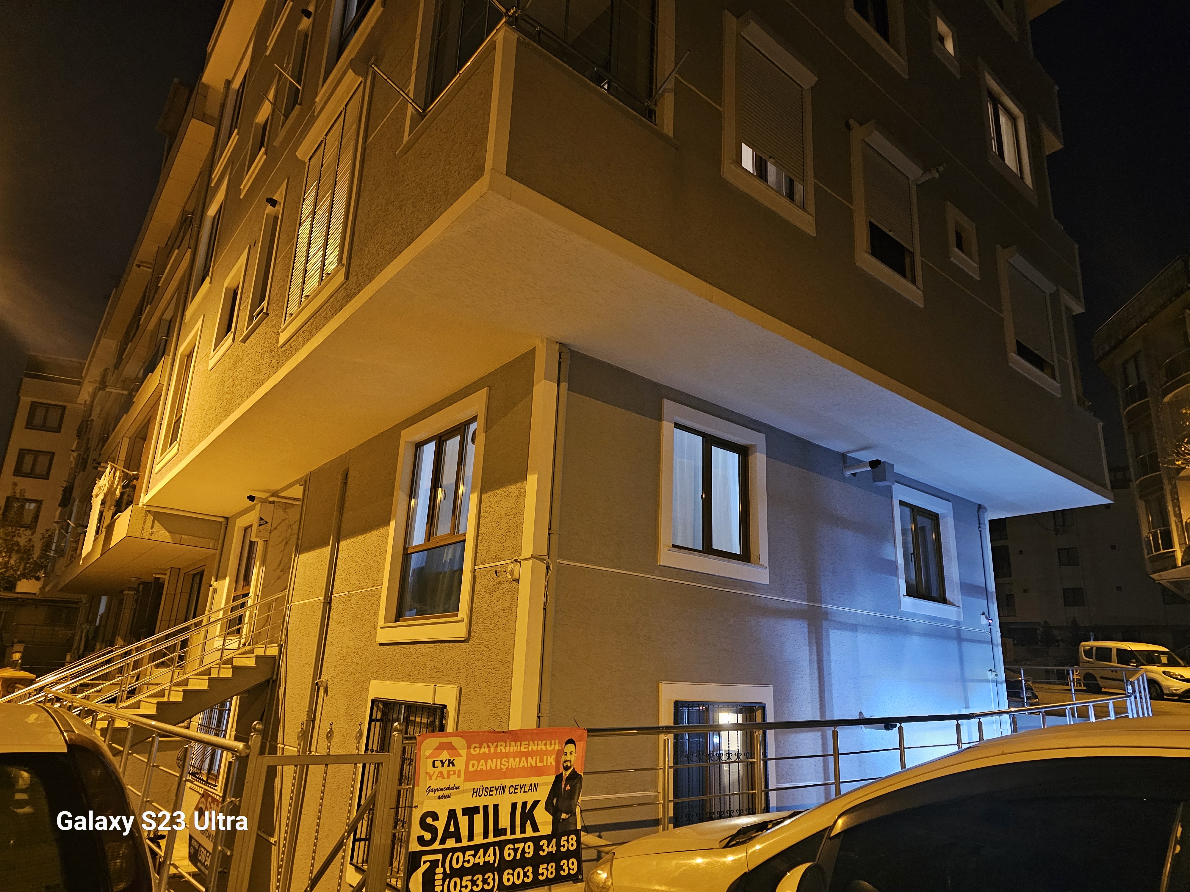 ATAŞEHİR ESATPAŞADA KÖSÉ BASİ ESYALI 1+1 DAIRE