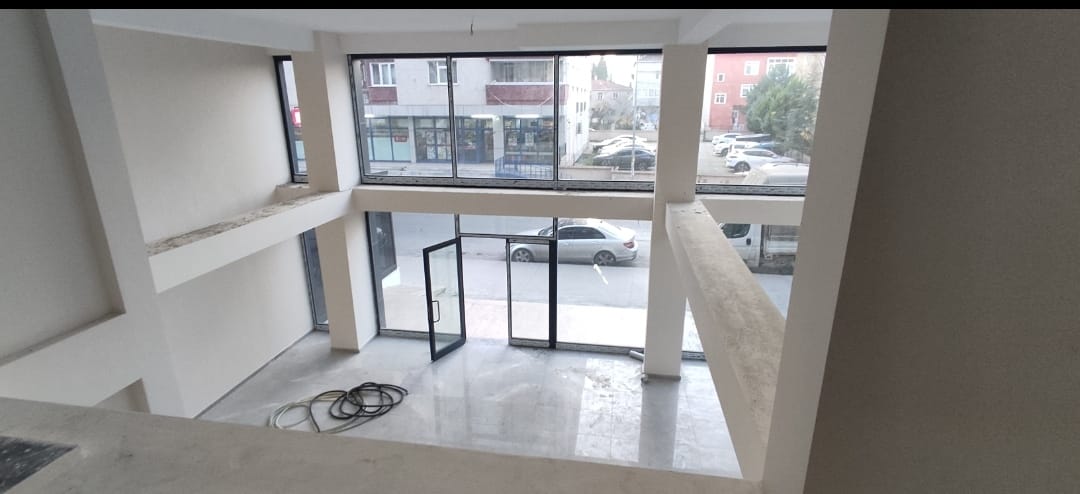 Cadde Üzerinde | Muhteşem Lokasyon | Kiralık Dükkan